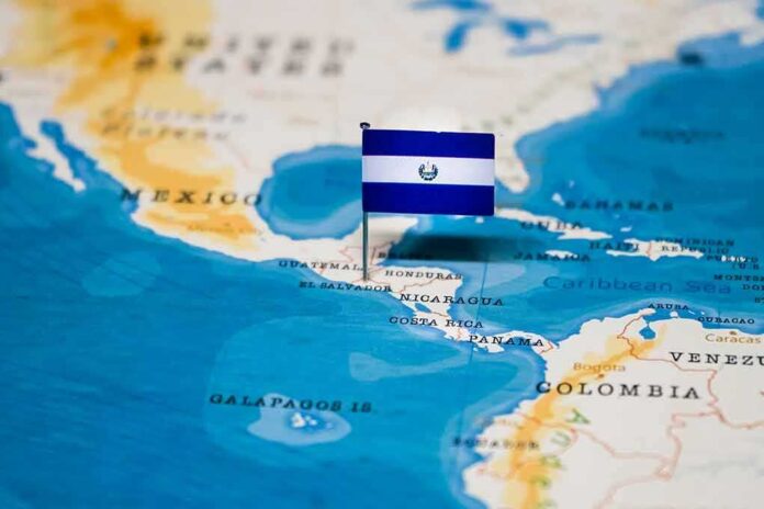 1326833981 featured image Map of Central America with El Salvador flag.