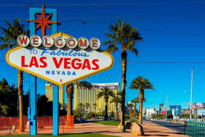 Welcome to Fabulous Las Vegas sign, daytime.