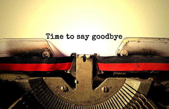 Typewriter with Time to say goodbye text.